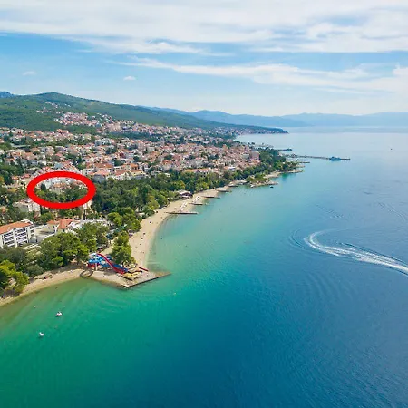 Zimmer Mit Pool, Nur 140 Meter Zum Strand Дом отдыха Цриквеница